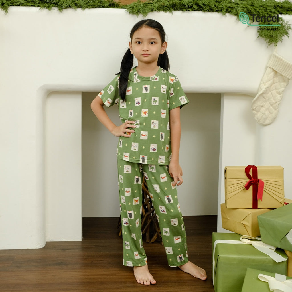 Cielyn |  TENCEL™ MicroModal  | Joyful Collection | Tootsie | Piyama Natal Couple Keluarga